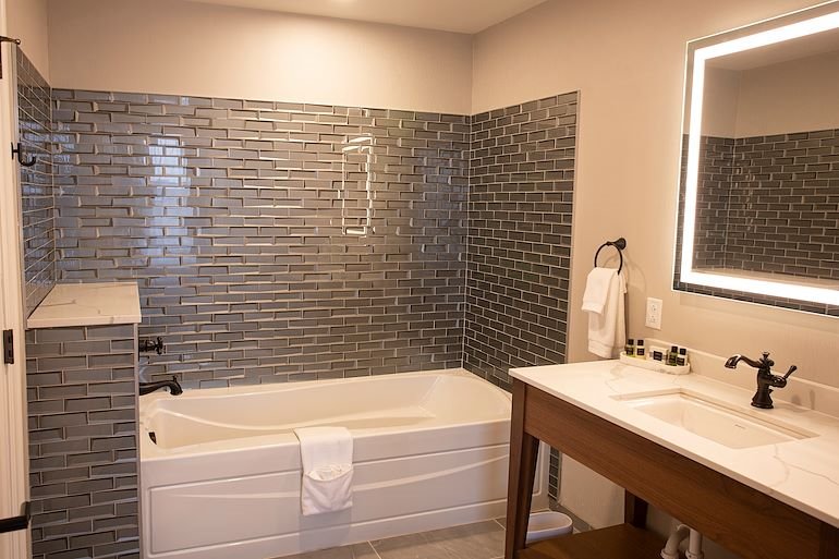 Presidential Suite Bathroom at our Akron hotel